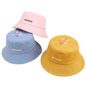 chapeau Bob coloré